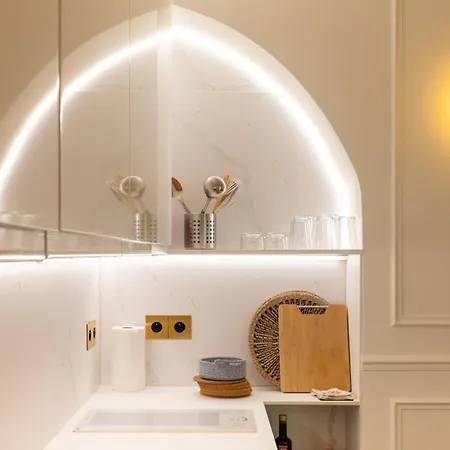 Lavishly Curated 1bd Apartmentclignancourt Apartamento Paris