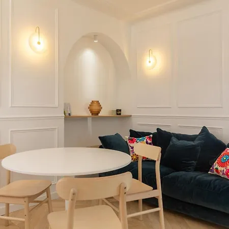 Lavishly Curated 1bd Apartmentclignancourt Apartamento Paris