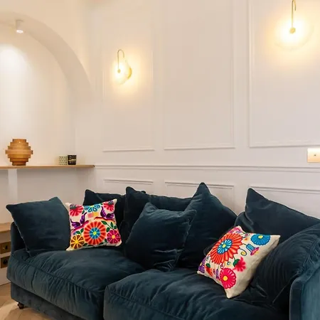 Lavishly Curated 1bd Apartmentclignancourt