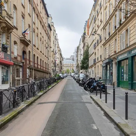 Lavishly Curated 1bd Apartmentclignancourt Apartamento Paris